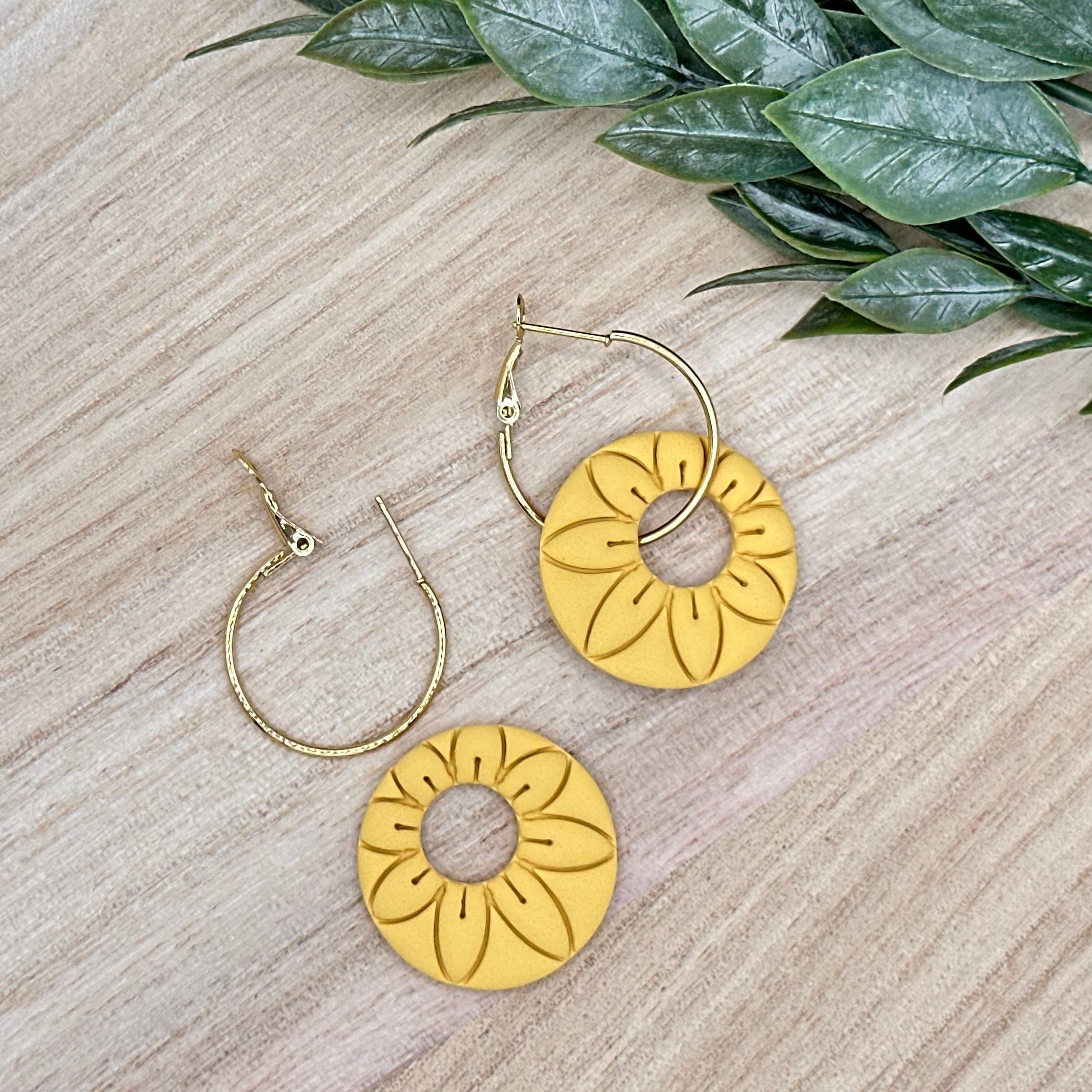 Sunflower Round Dangles